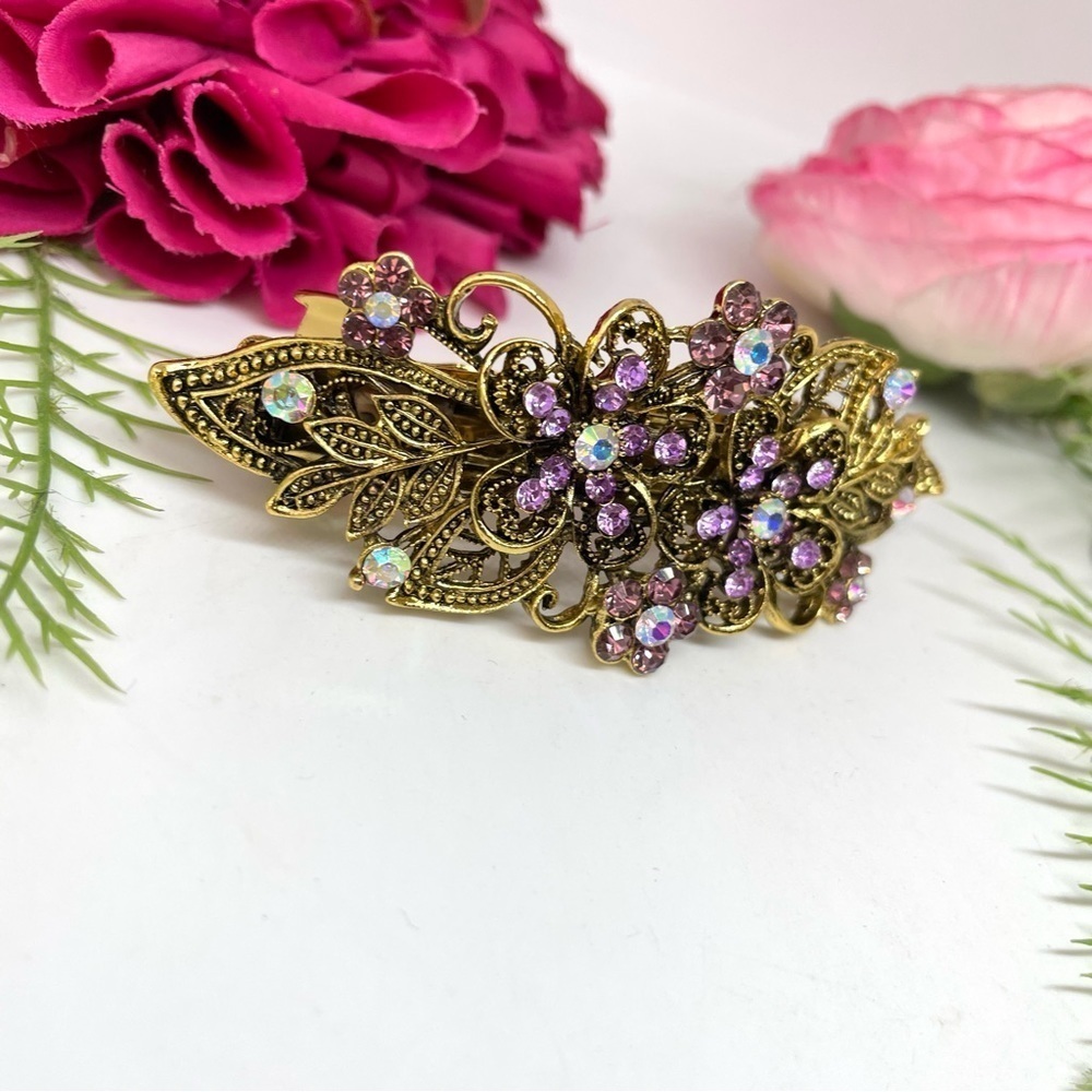 NEW⚜️Vintage Style Filigree Floral Crystal Embellished Hair Clip - Picture 3 of 5